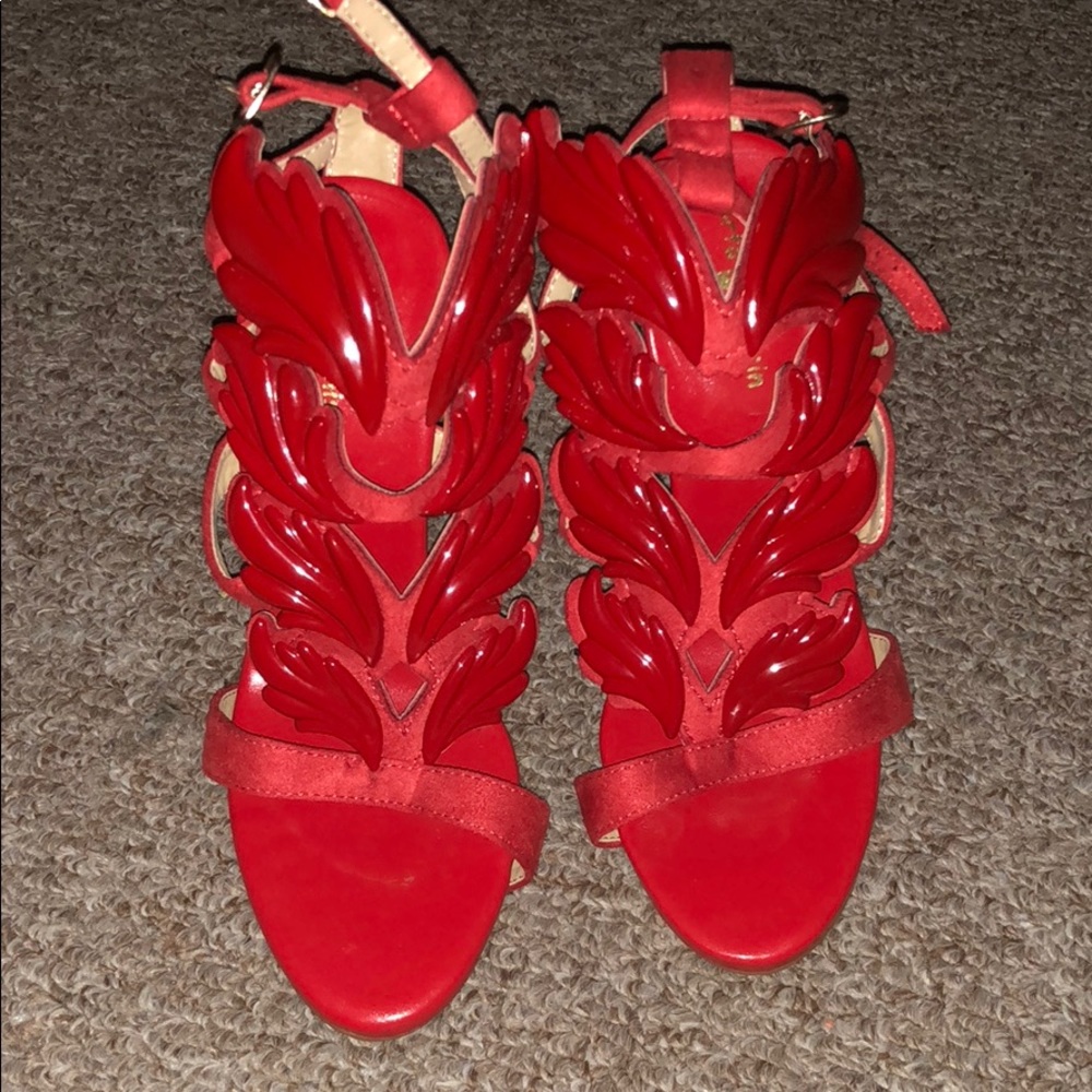 Red cruel like pumps